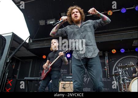 Mike Hranica Devil Wears Prada performs 2009 Vans Warped Tour final tour  day Home Depot Center Carson Stock Photo - Alamy