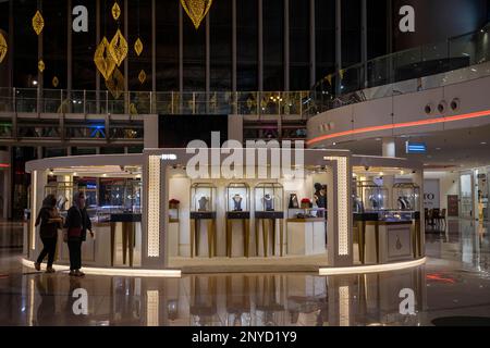 A Jewelry shop in the Seef mall at Manama in the Kingdom of Bahrain, Middle East Stock Photo