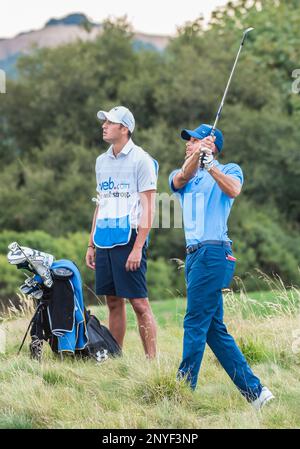 Photos: Steph Curry hits the links to prepare for the Ellie Mae Classic –  East Bay Times