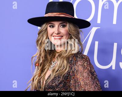 Inglewood, United States. 01st Mar, 2023. INGLEWOOD, LOS ANGELES, CALIFORNIA, USA - MARCH 01: Lainey Wilson arrives at the 2023 Billboard Women In Music held at the YouTube Theater on March 1, 2023 in Inglewood, Los Angeles, California, United States. (Photo by Xavier Collin/Image Press Agency) Credit: Image Press Agency/Alamy Live News Stock Photo