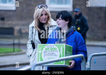 London, UK. 2 March 2023. .Former EastEnders actress Michelle Collins  arrives at 10 Downing Street with Darya, 17 from Bristol who relied on free school meals, to handing-in a Barnardo’s petition signed by over 32,000 people for Children's charity Barnardo's  to call on the government to introduce free school meals for all primary school pupils in England.. Credit: amer ghazzal/Alamy Live News Stock Photo