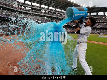 Atlanta Braves left fielder Matt Kemp scores against the Toronto Blue Jays  during ninth inning interleague baseball in Toronto, Tuesday, May 16, 2017.  THE CANADIAN PRESS/Frank Gunn Stock Photo - Alamy