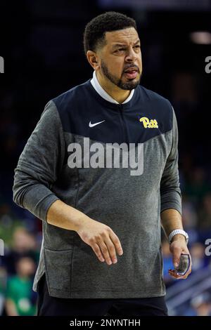 Pittsburgh head coach Jeff Capel directs his team during the first half ...