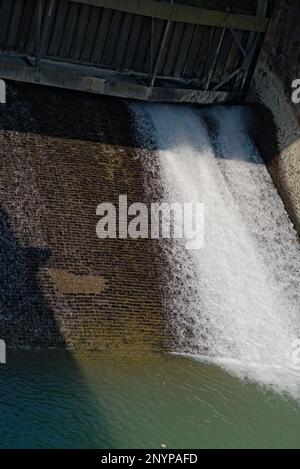 river dam controlling the flow of water through lock gates Stock Photo