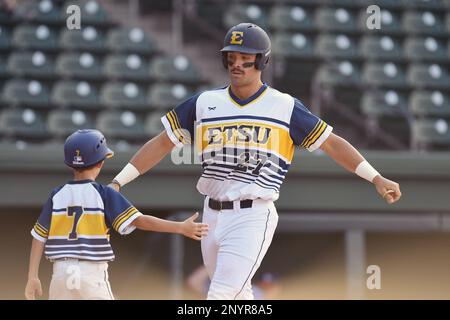 NCAA Baseball Tournament: Vanderbilt 9, East Tennessee State 1 -- When  There's Just No Competition - Team Speed Kills