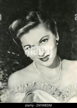 British-American actress Joan Fontaine, USA 1950s Stock Photo