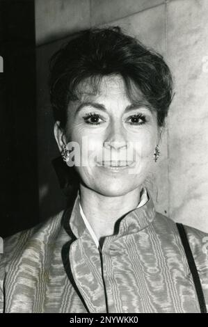 British actress and author Nanette Newman, UK 1987 Stock Photo