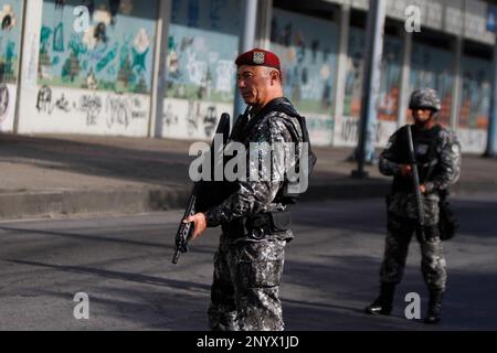 RJ - Rio de Janeiro - 15/05/2017 - Forca Nacional reforca a Seguranca ...