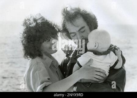 Actress Lucie Arnaz and singer and songwriter Neil Diamond in the movie The Jazz Singer, USA 1980 Stock Photo
