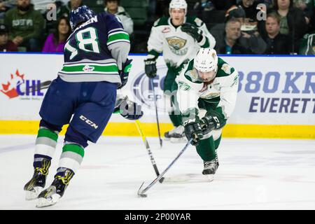Everett Silvertips forward Cal Babych (77) turns with the puck versus the Seattle  Thunderbirds during Game 2 of the WHL Western Conference Semifinals on  Saturday, Apr. 8, 2017 at Xfinity Arena in