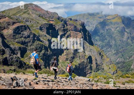 Hikers, vereda do Pico Ruivo, ,Madeira, Portugal Stock Photo