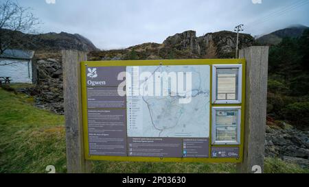 Snowdonia, Wales- February 2023: Cwm Idwal visitor Centre in the Ogwen Valley- a starting point and car park for exploring the Ogwen Valley Stock Photo