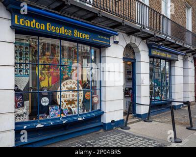 London Beatles Store Baker St London - Beatles Memorabilia Shop located at 231-233 Baker St in central London Stock Photo