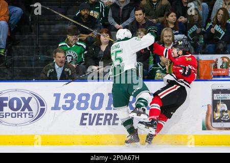 Everett Silvertips defenseman Aaron Irving (55) celebrates his goal ...