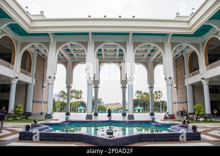 Surabaya Indonesia 25th Dec 2022: the view of Al-Akbar Mosque (Indonesian: Masjid Al-Akbar).  It is the second largest mosque in Indonesia. Stock Photo