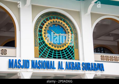 Surabaya Indonesia 25th Dec 2022: the clock of Al-Akbar Mosque (Indonesian: Masjid Al-Akbar).  It is the second largest mosque in Indonesia. Stock Photo