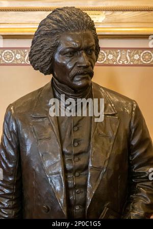 Frederick Douglass statue at the Maryland state house capital building in Annapolis MD Stock Photo