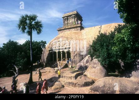 The ancient light house above the Mahishasuramardhini Cave temple in Mahabalipuram or Mamallapuram near Chennai, Tamil Nadu, India, Asia. World Stock Photo