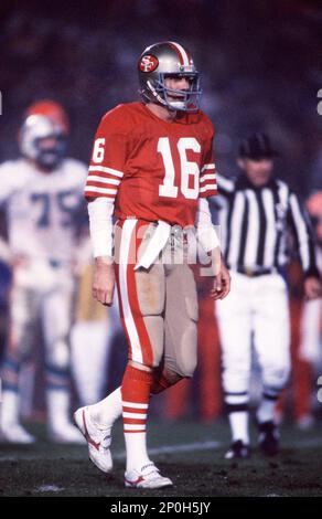 21 Jan 1985: Quarterback Joe Montana of the San Francisco 49ers looks to  pass during the Niners 38-16 victory over the Miami Dolphins in Super Bowl  XIX at Stanford Stadium in Stanford,