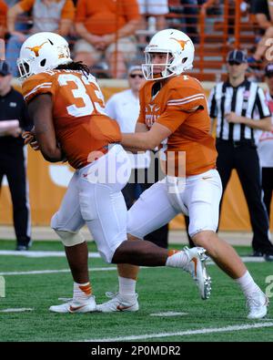 Nov 12, 2016.. Shane Buechele #7 of the Texas Longhorns in action against  the West Virginia Mountaineers at Darrell K Royal-Texas Memorial Stadium in  Austin Texas. West Virginia defeats Texas 24-20..Robert Backman/Cal