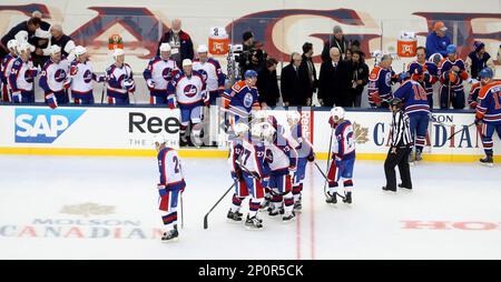 Gretzky, Selanne headline alumni game at Heritage Classic in Winnipeg