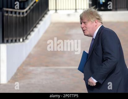 Former Prime Minister Boris Johnson MP (Con: Uxbridge and South Ruislip) arriving at the Queen Elizabeth II Conference Centre in Westminster to del... Stock Photo
