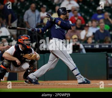 St. Petersburg, FL USA; Houston Astros starting pitcher Jose Urquidy (65)  delivers a pitch in the first inning during an MLB game against the Tampa  Ba Stock Photo - Alamy