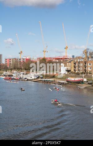 Riverside property facing the River Thames,Lower Mall, Hammersmith ...