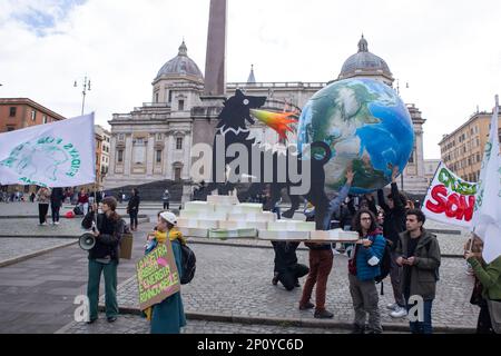 Rome, Italy. 03rd Mar, 2023. March organized by FridayForFuture Italy Movement in Rome on the occasion of Global Climate Strike for climate justice (Photo by Matteo Nardone/Pacific Press/Sipa USA) Credit: Sipa USA/Alamy Live News Stock Photo