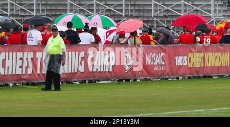 A man cools off in a misting tent during the Kansas City Chiefs NFL  football training camp Saturday, July 29, 2023, in St. Joseph, Mo. (AP  Photo/Charlie Riedel Stock Photo - Alamy