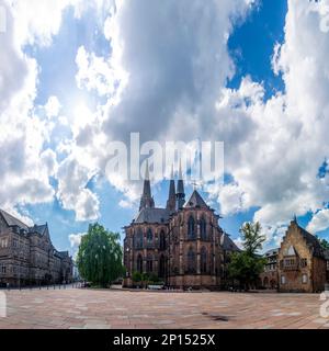 Marburg: Elisabethkirche (St. Elizabeth's Church), Deutsches Haus (Deutschordenshaus or Deutschhaus) was the original residence of the Teutonic Order Stock Photo