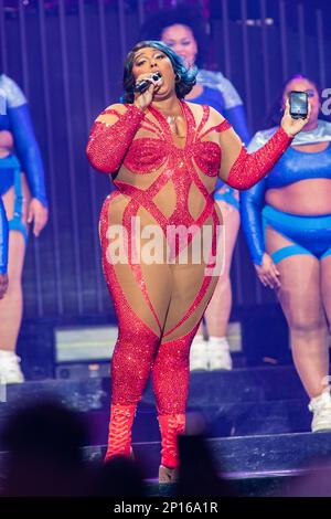 American singer and grammy winner Lizzo performs live at Mediolanum Forum  in Milano, Italy, on March 2 2023 Stock Photo - Alamy