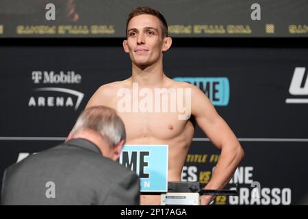 March 3, 2023, Las Vegas, NV, LAS VEGAS, NEVADA, United States: LAS VEGAS, NV - March 3: Cameron Saaiman on the scale for the official weigh-ins at UFC Apex for UFC 285 -Jones vs Gane : Official Weigh-ins on March 3, 2023 in Las Vegas, NV, United States. (Credit Image: © Louis Grasse/PX Imagens via ZUMA Press Wire) EDITORIAL USAGE ONLY! Not for Commercial USAGE! Stock Photo