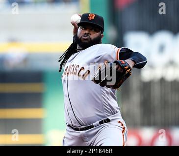 San Francisco Giants starting pitcher Johnny Cueto delivers a