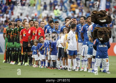 Belo Horizonte - MG 26/05/2016 - BRASILEIRO A 2016 - Atletico-MG x Gremio -  Luan,jogador do Gremio durante partida no Independencia. Foto: Thomas  Santos/AGIF (via AP Stock Photo - Alamy