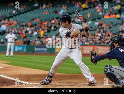 PRESTON TUCKER HOUSTON ASTROS ACTION SIGNED 8x10