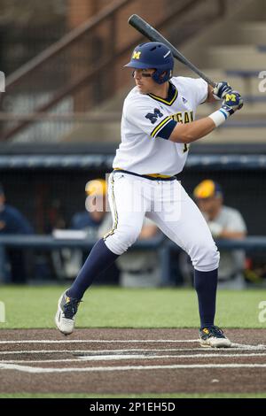 Michigan Wolverines first baseman Drew Lugbauer (17) records an out against  the Toledo Rockets on April 20, 2016 at Ray Fisher Stadium in Ann Arbor,  Michigan. Michigan defeated Bowling Green 2-1. (Andrew