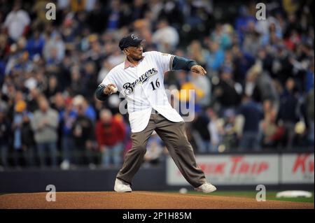 MILWAUKEE, WI - APRIL 04: Milwaukee Brewers Outfield Garrett