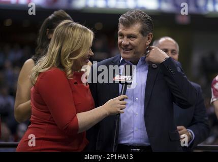 April 05, 2016: Connecticut head coach Geno Auriemma talks with ESPN  reporter Holly Rowe during NCAA