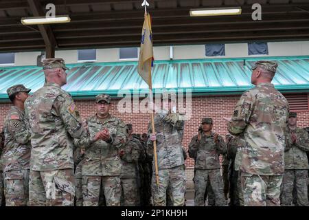 Soldiers assigned to the 135th Quartermaster Company, 87th Division ...