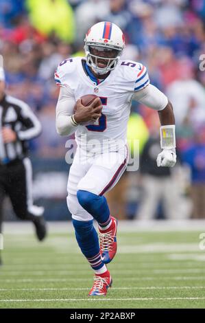 13 September 2015: Buffalo Bills Running Back LeSean McCoy (25) [11359] in  action during a game between the Indianapolis Colts and the Buffalo Bills  at Ralph Wilson Stadium, in Orchard Park, NY. (