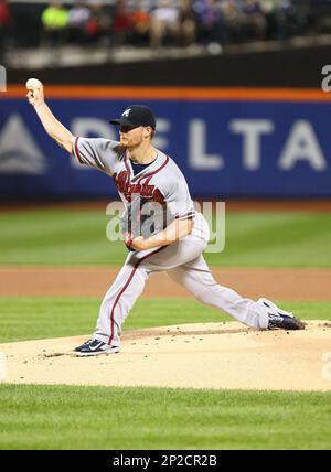 September 21, 2015: Atlanta Braves Shortstop Andrelton Simmons (19) [7976]  during a MLB National League Eats match-up between the Atlanta Braves and  the New York Mets at Citi Field in Flushing, NY. (