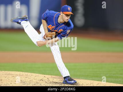 October 31, 2015: New York Mets starting pitcher Steven Matz (32) [7334]  taking out of the game during the sixth inning of Game 4 of the 2015 World  Series between the .vis.