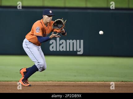 Cannonball coming! The arm that makes Carlos Correa a special shortstop