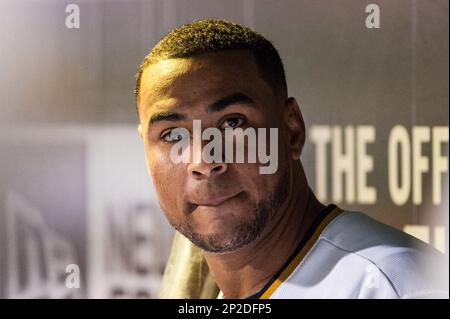 Pittsburgh Pirates starting pitcher A.J. Burnett (34) throws in the first  inning against the Cincinnati Reds at PNC Park in Pittsburgh, on June 25,  2015. Photo by Archie Carpenter/UPI Stock Photo - Alamy