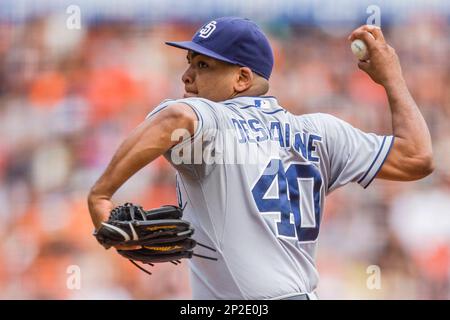 September 13, 2105; San Francisco, California, USA; San Francisco Giants  relief pitcher Sergio Romo (54) pitching in the 8th inning during the game  between the San Francisco Giants and the San Diego