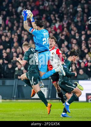 Rotterdam - FC Groningen keeper Michael Verrips during the match between Feyenoord v FC Groningen at Stadion Feijenoord De Kuip on 4 March 2023 in Rotterdam, Netherlands. (Box to Box Pictures/Yannick Verhoeven) Stock Photo