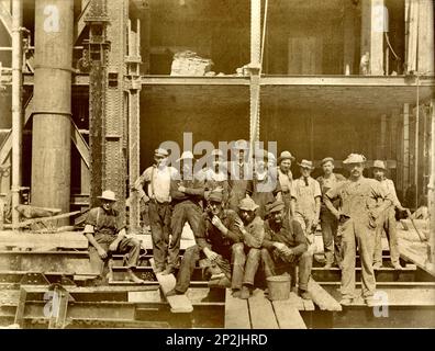 Building Construction about 1900, Construction workers, Building Architecture History Stock Photo