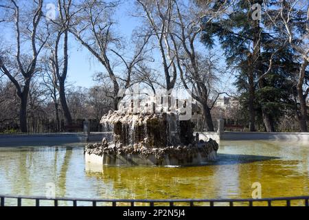 Madrid 04-03-2023 El parque del Retiro o parque del Buen Retiro, popularmente con Stock Photo