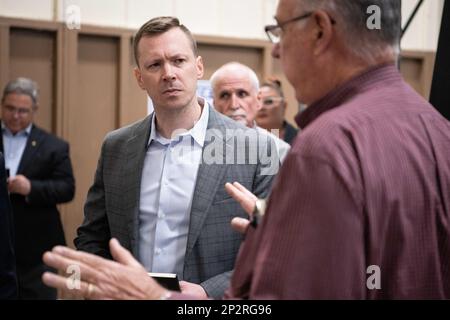 https://l450v.alamy.com/450v/2p2rg96/paul-ramsay-right-502nd-trainer-development-squadron-design-and-development-supervisor-briefs-tim-dill-left-military-legislative-assistant-to-us-senator-ted-cruz-on-the-development-of-equipment-for-air-and-ground-training-during-a-staff-delegation-visit-jan-24-2023-at-joint-base-san-antonio-randolph-texas-the-delegation-of-us-senate-staff-members-visited-jbsa-to-gain-an-understanding-of-military-missions-in-san-antonio-as-a-part-of-their-familiarization-of-military-bases-in-texas-2p2rg96.jpg